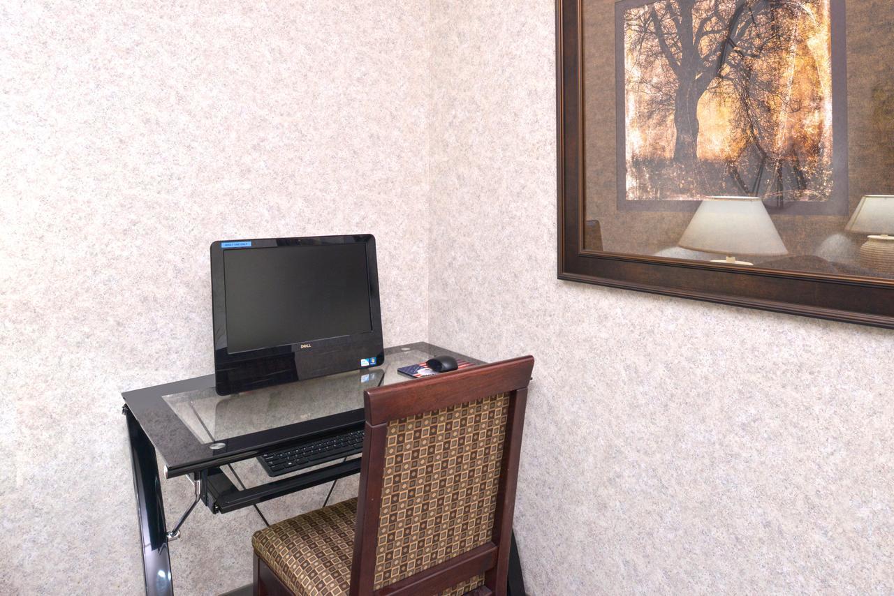 Americas Best Value Inn&Suites Maryville Extérieur photo